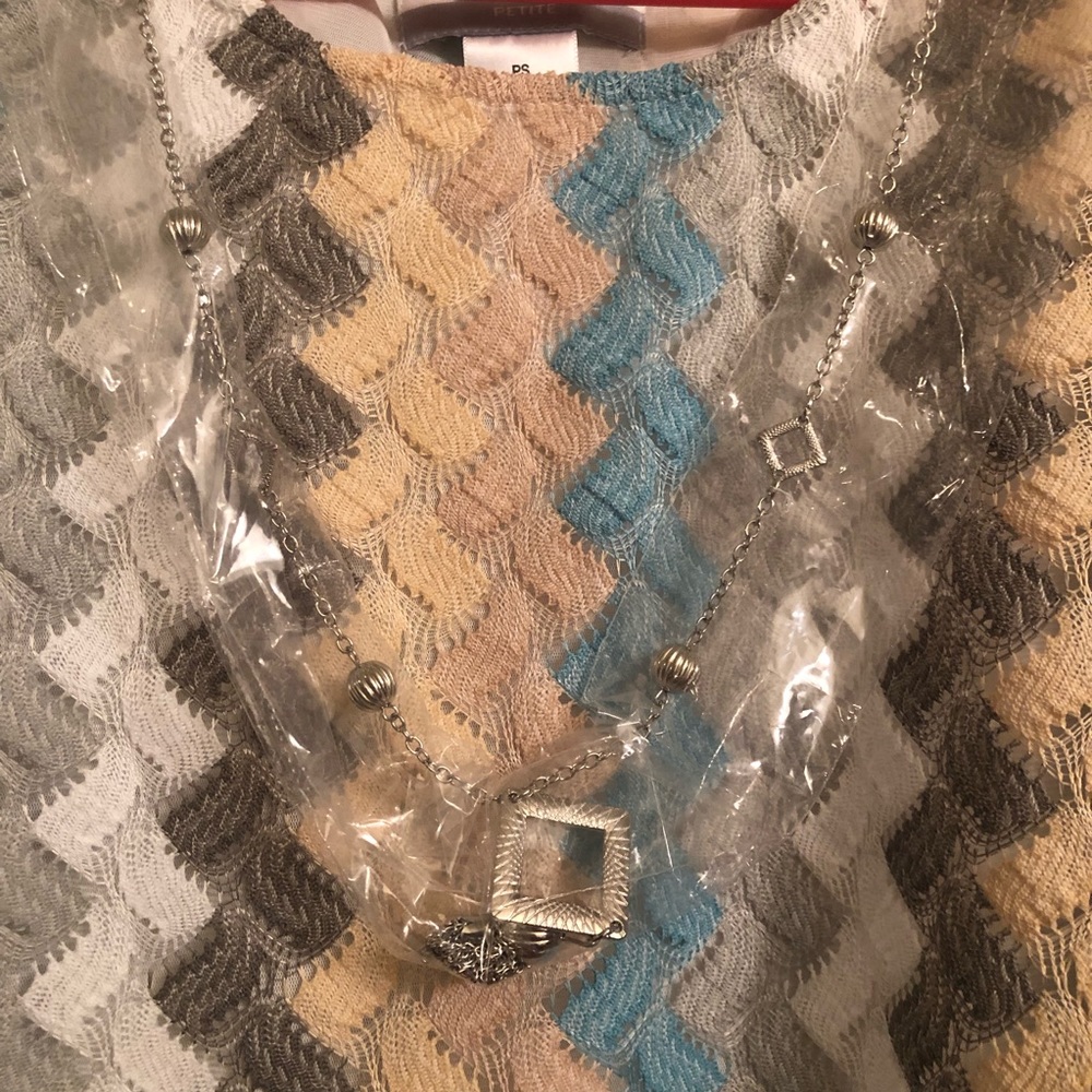 NWT Alfred Dunner Lace Texture Knit Top - Picture 4 of 8